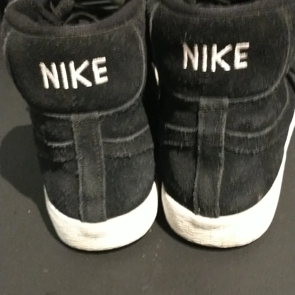 Suede Nike Hightops‎